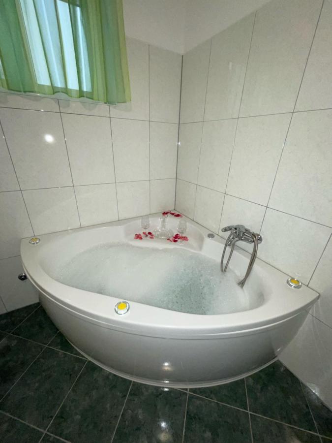 Apartman Varea Ližnjan 외부 사진